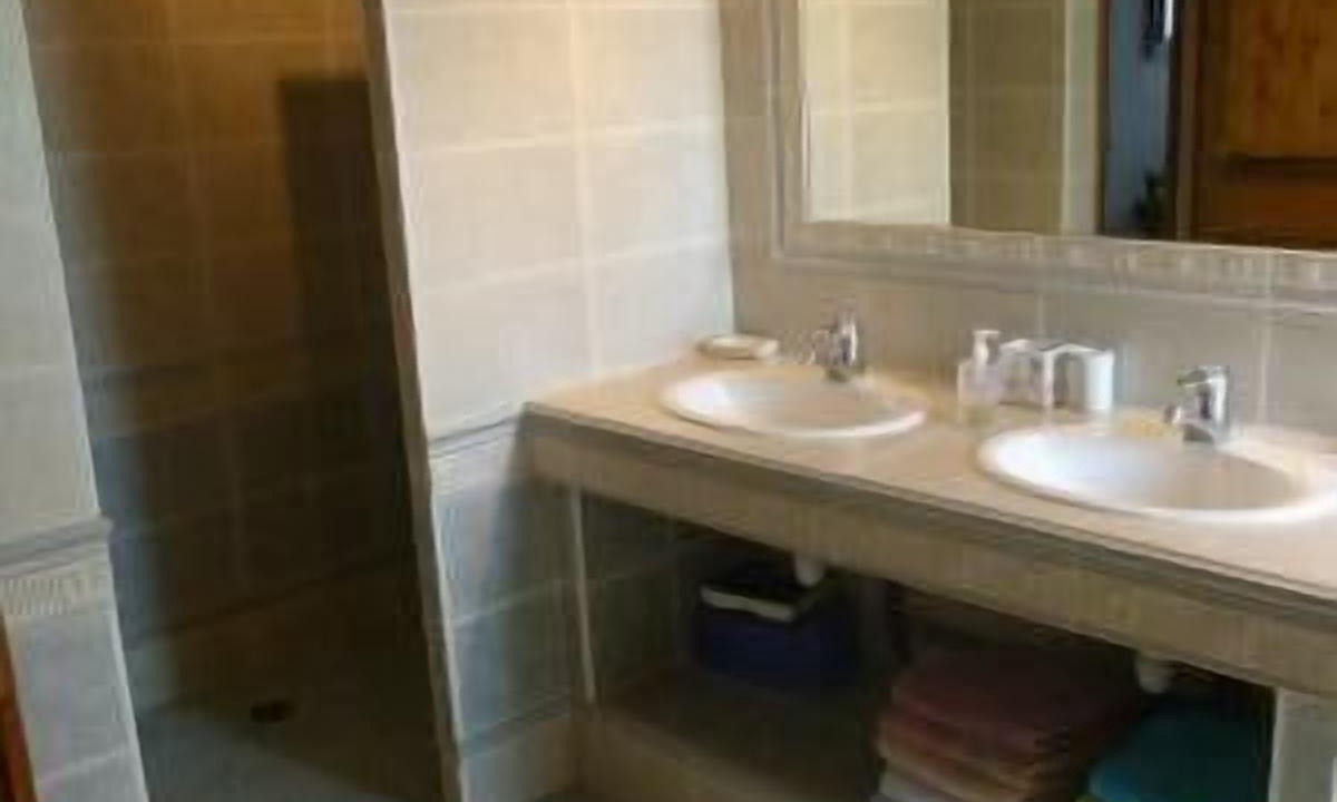 Photo of Bathroom in Doissat