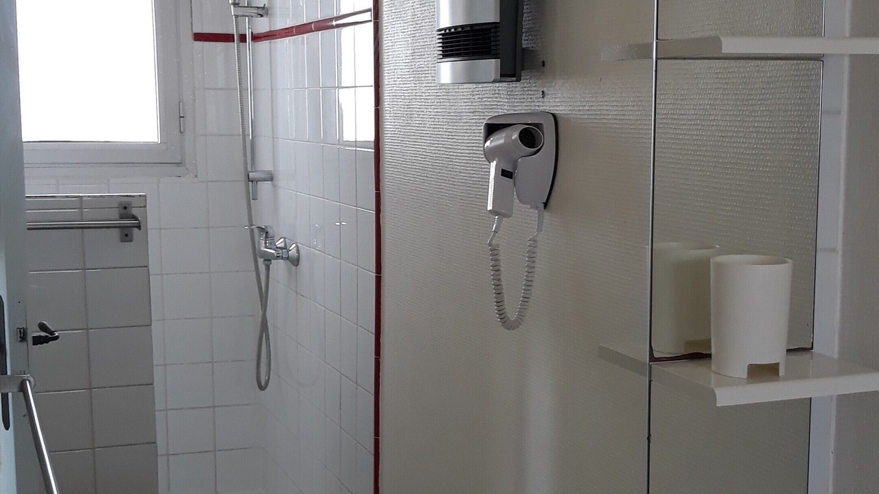 Photo of Bathroom in Frontignan