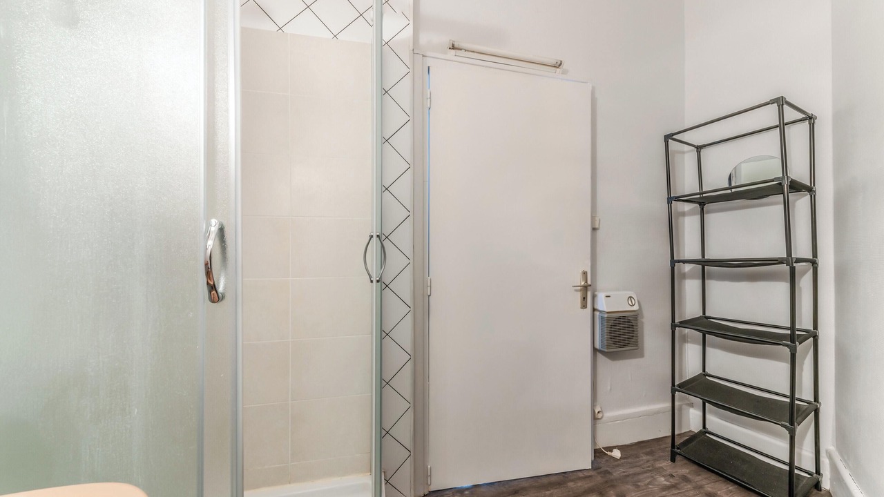 Photo of Bathroom in Bourbon-Lancy