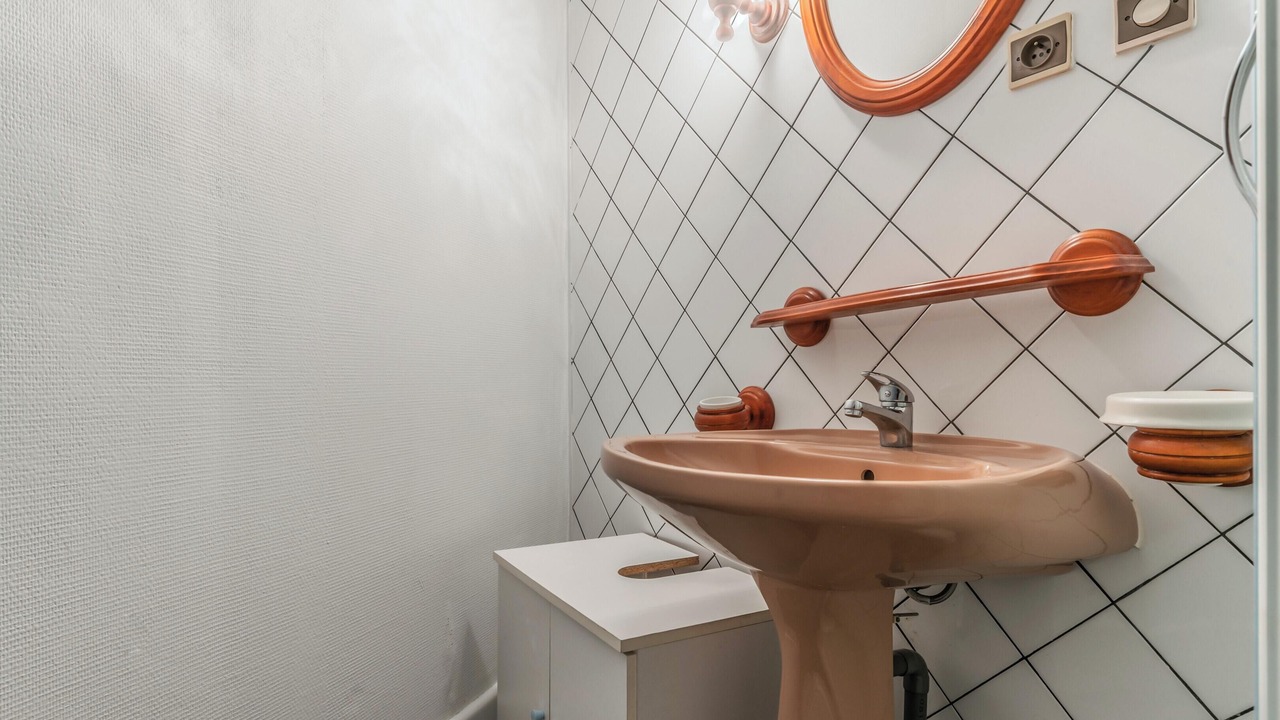 Photo of Bathroom in Bourbon-Lancy