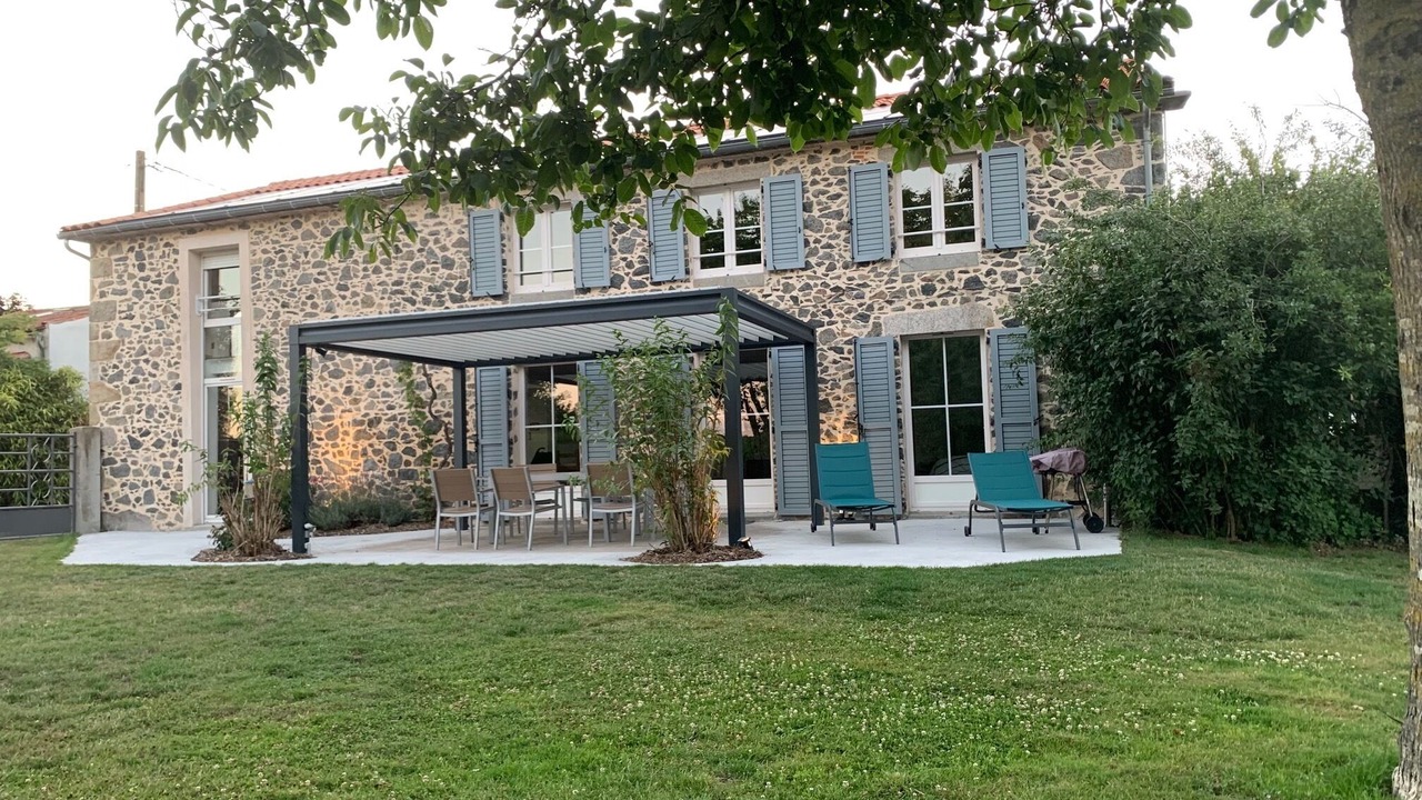 Photo of Patio Balcony in Chanteloup