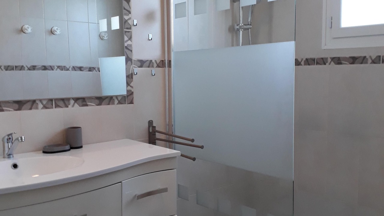 Photo of Bathroom in Loupian