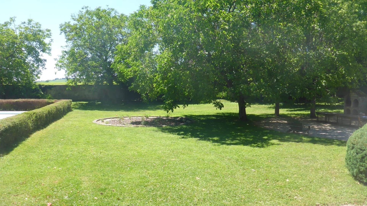 Photo of Outdoor in Santenay