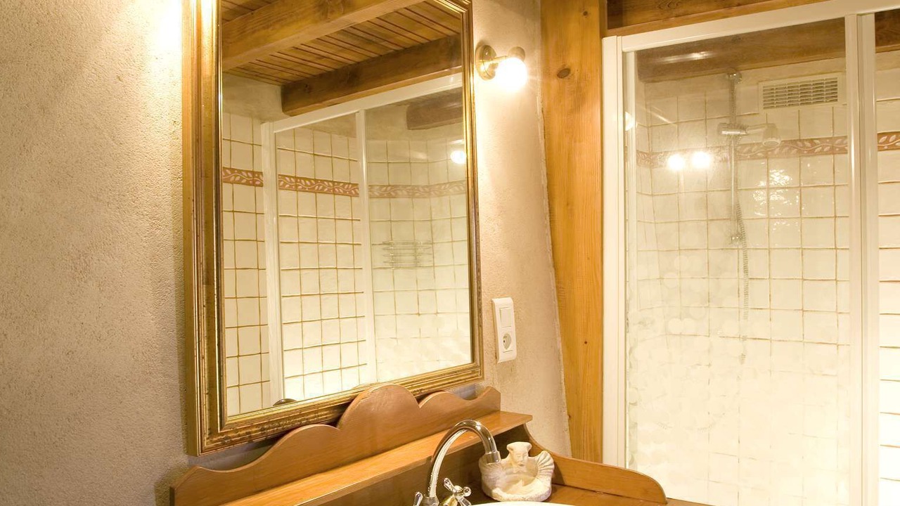 Photo of Bathroom in Simiane-la-Rotonde