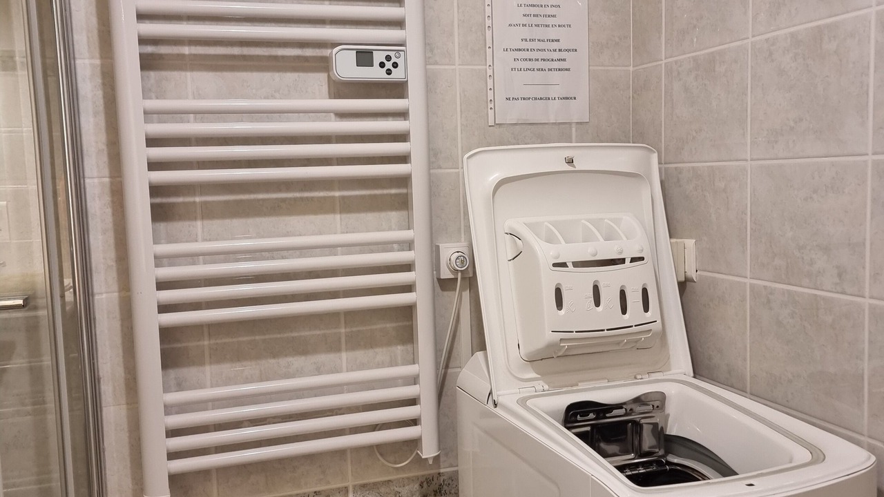 Photo of Bathroom in Marcillac-Vallon