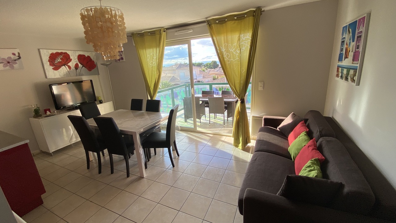 Photo of Livingroom in Serignan