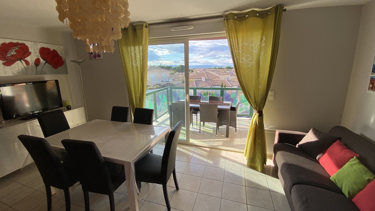 Photo of Livingroom in Serignan