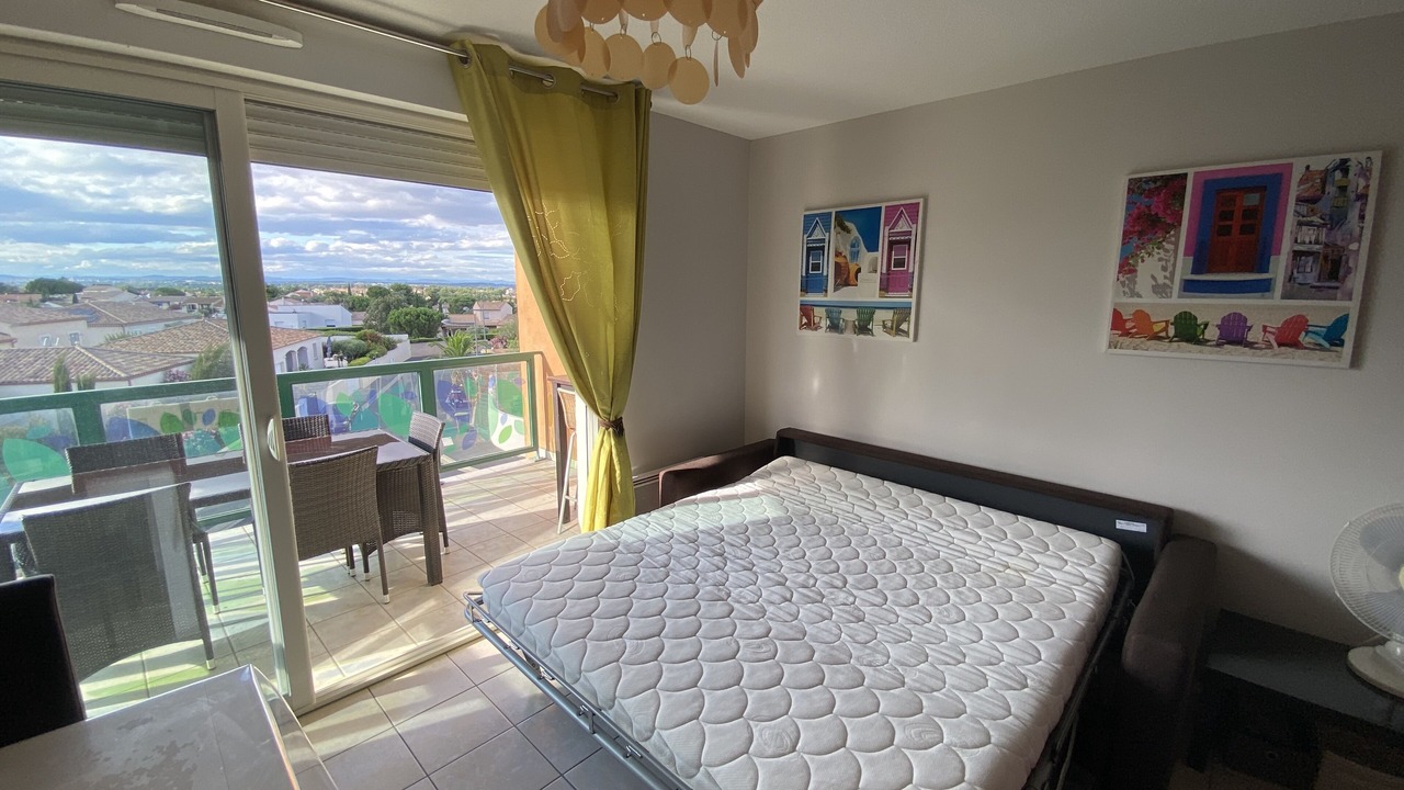 Photo of Bedroom in Serignan