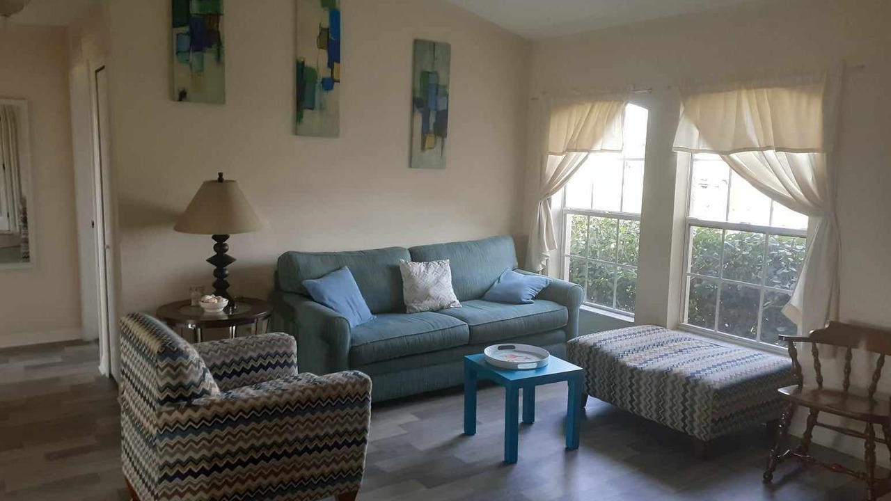 Photo of Livingroom in Sunshine
