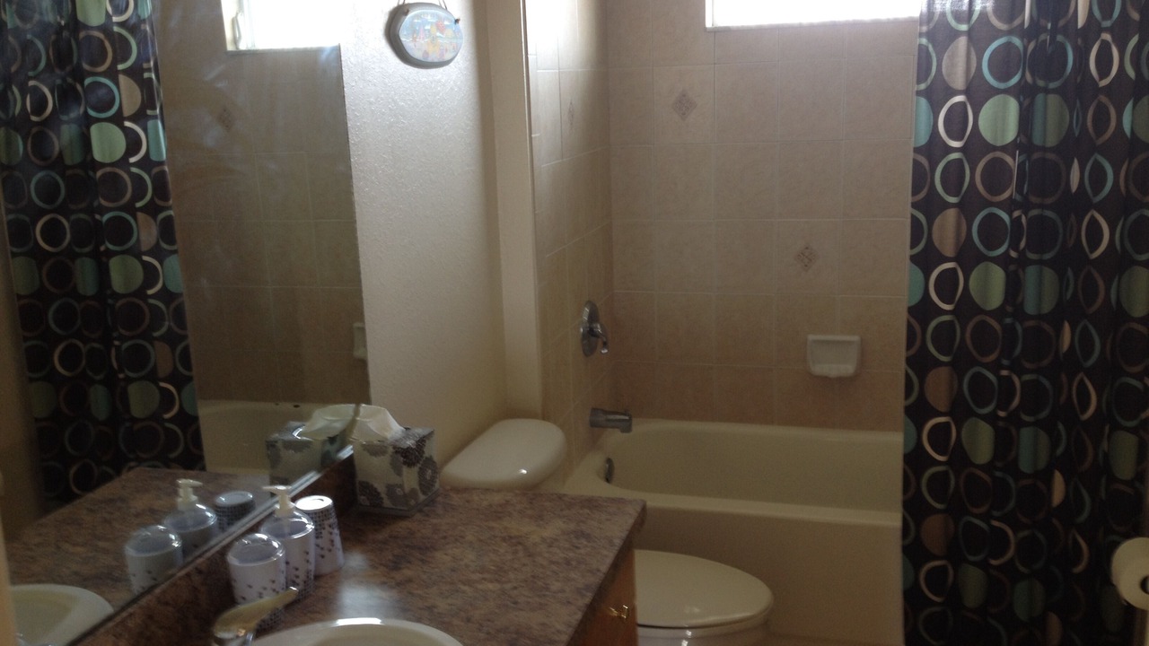 Photo of Bathroom in Sunshine