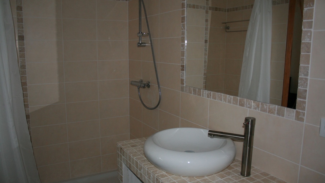 Photo of Bathroom in Lablachere