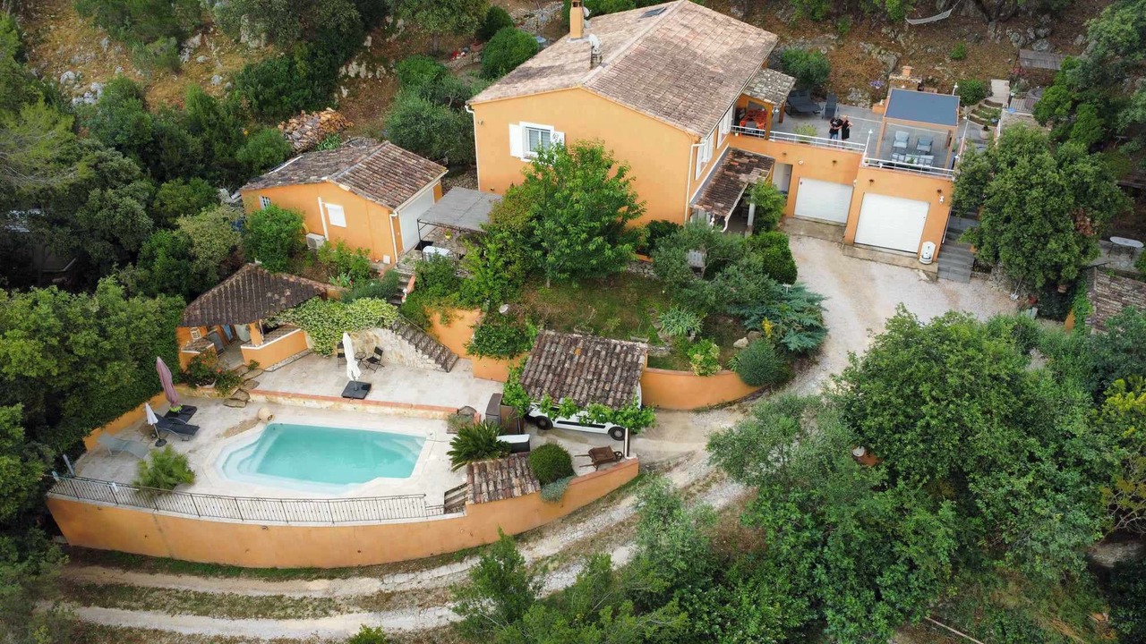 Photo of Outdoor in Evenos