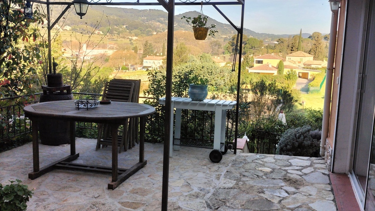 Photo of Outdoor in Evenos