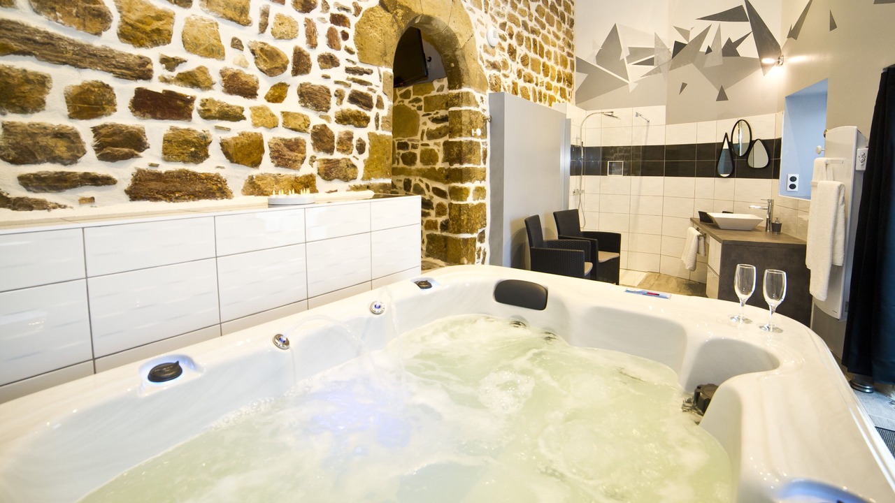 Photo of Bathroom in Recoules-Previnquieres