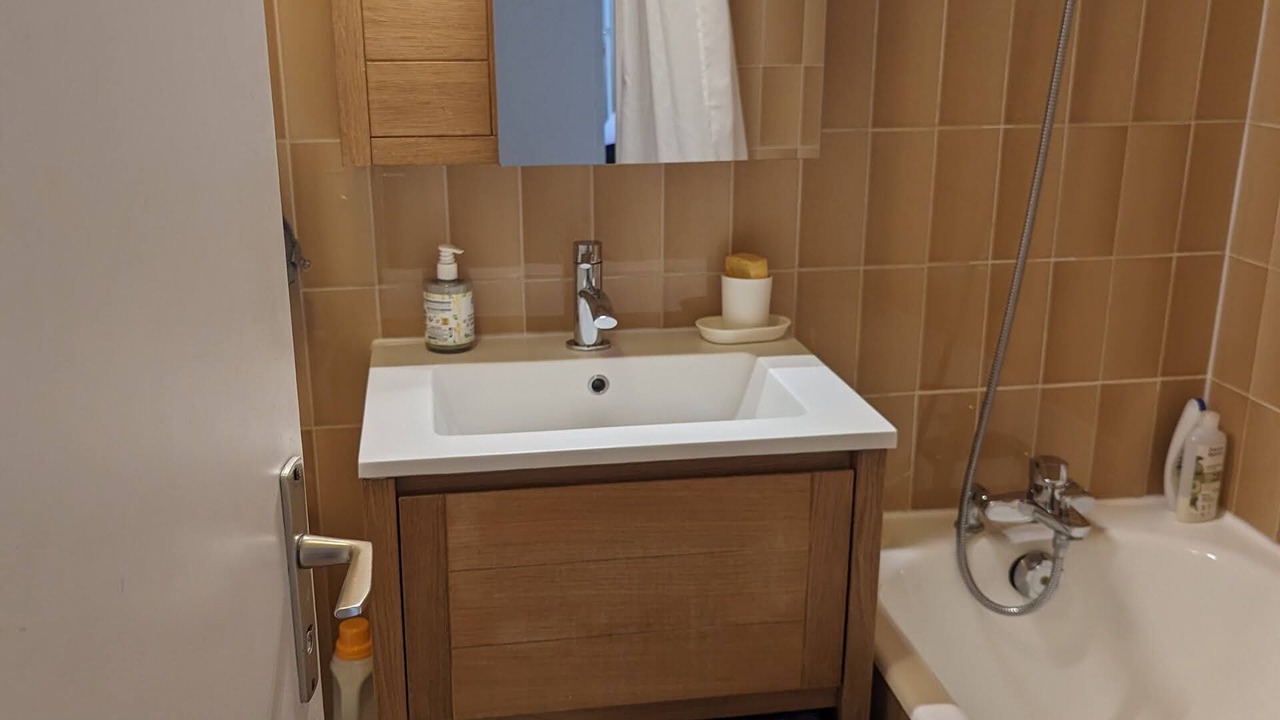 Photo of Bathroom in Gare