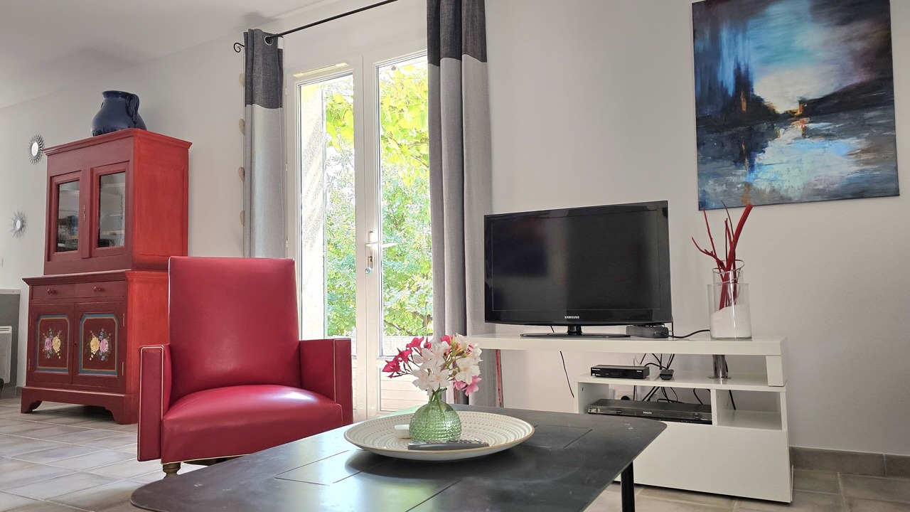 Photo of Livingroom in Entrechaux