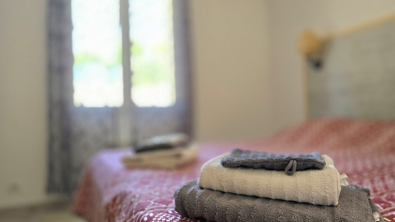 Photo of Bedroom in Entrechaux