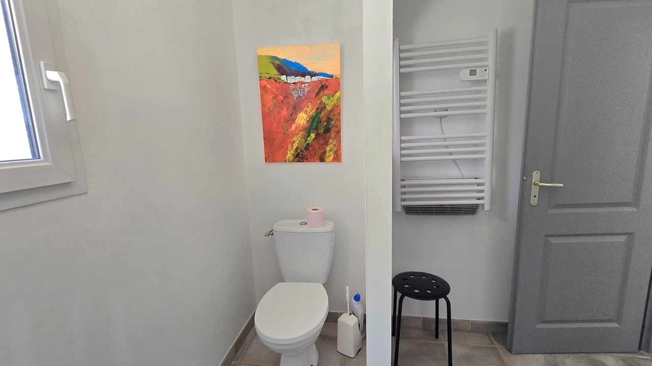 Photo of Bathroom in Entrechaux