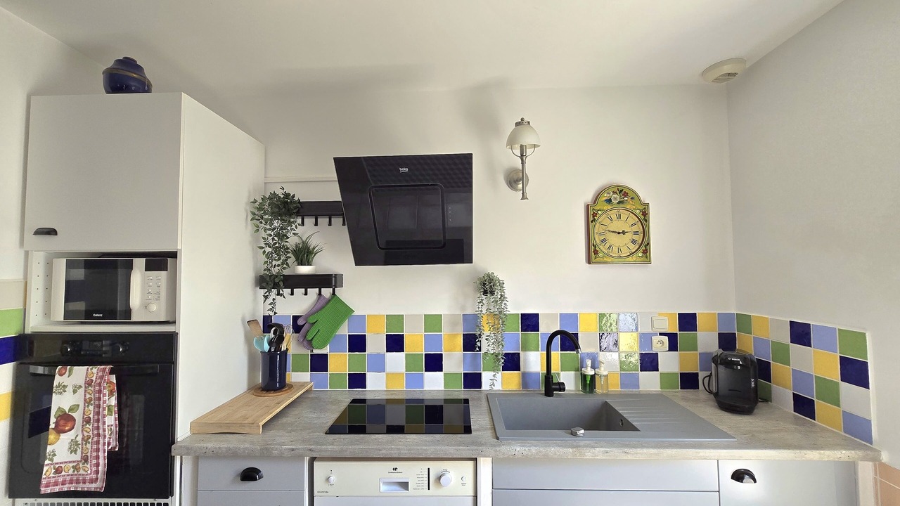 Photo of Kitchen in Entrechaux