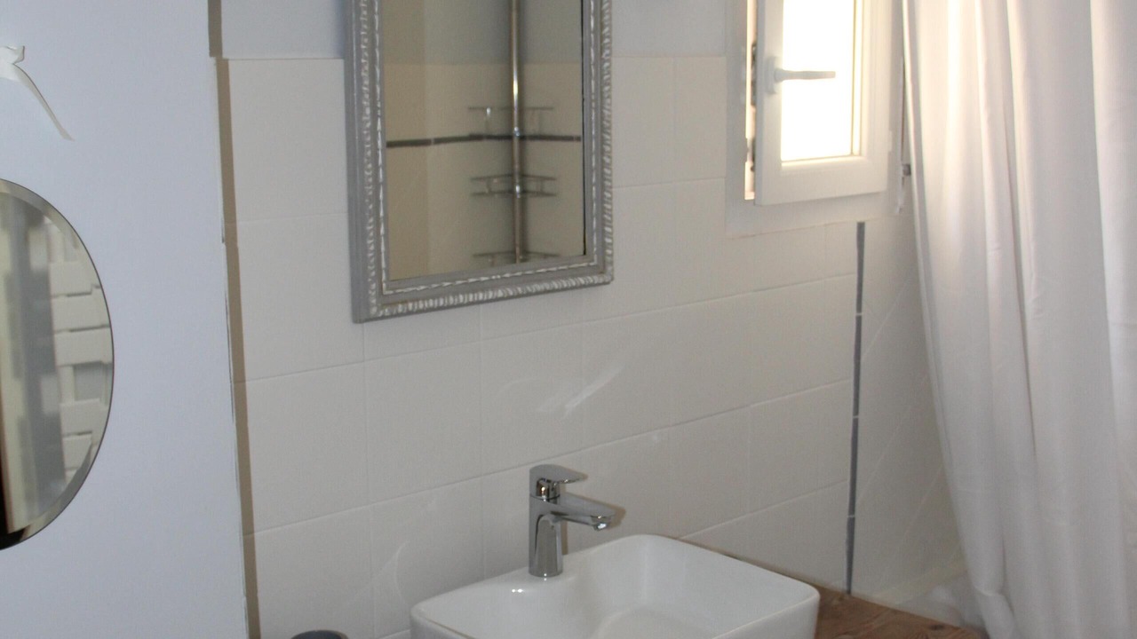 Photo of Bathroom in Lattes