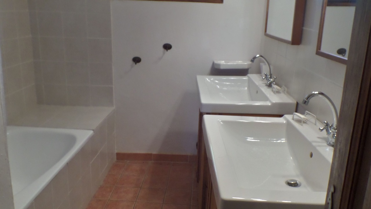 Photo of Bathroom in Lurs