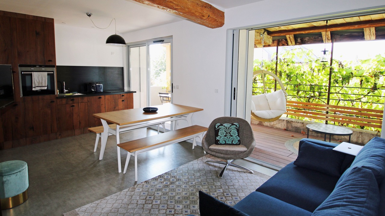 Photo of Livingroom in Cessenaz