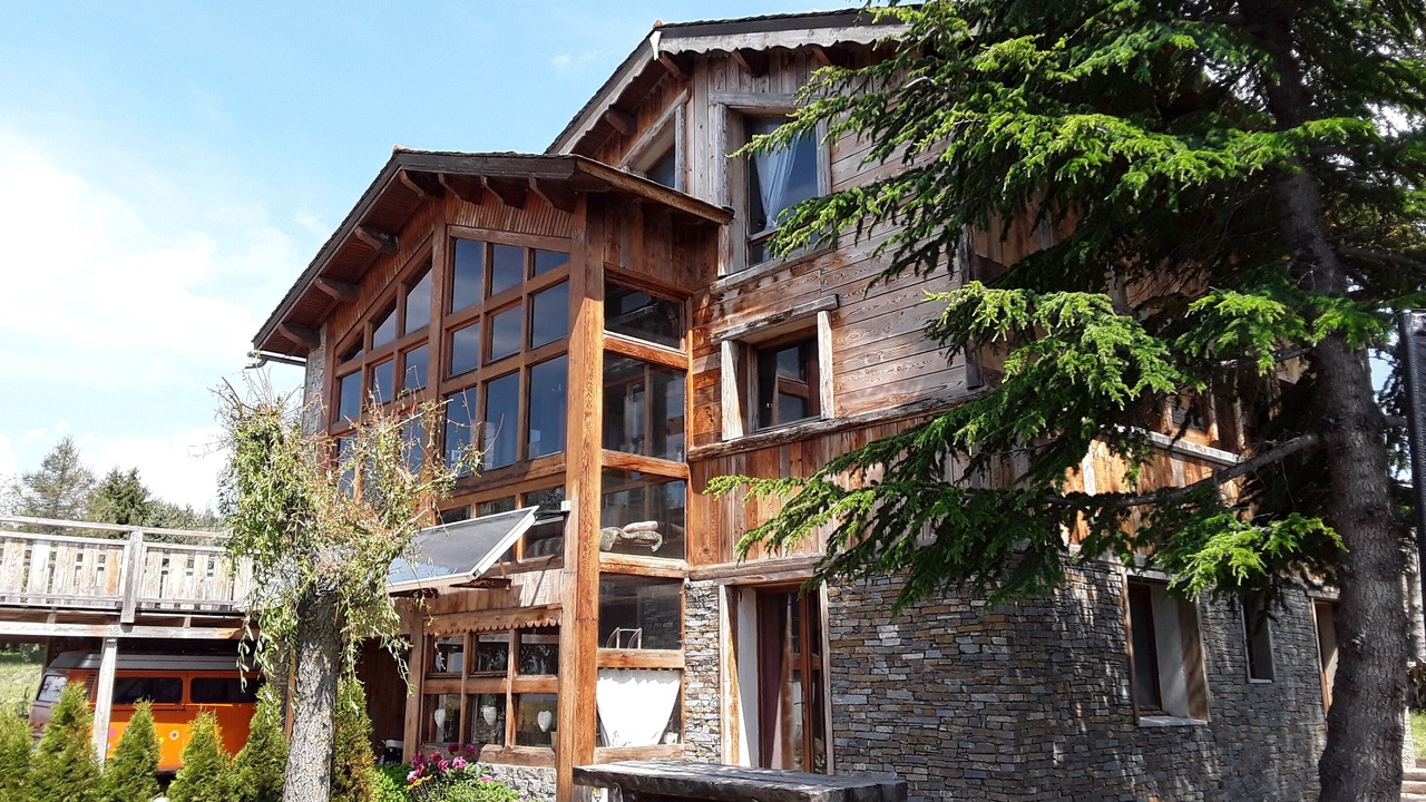 Photo of Outdoor in Superbolquere