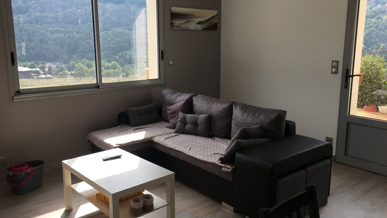 Photo of Livingroom in Esquieze-Sere