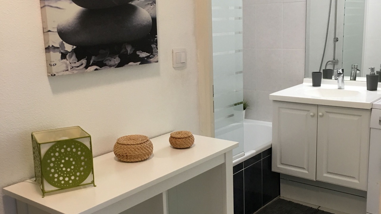 Photo of Bathroom in Pont des Demoiselles-Montaudran-La Terrasse