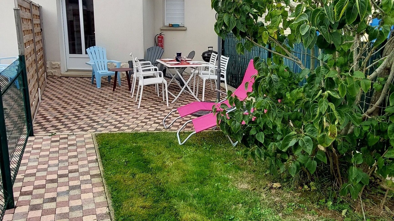 Photo of Outdoor in Saint-Come-de-Fresne