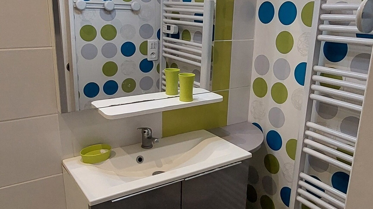 Photo of Bathroom in Saint-Come-de-Fresne