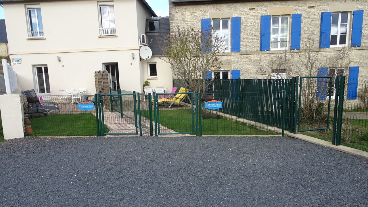 Photo of Outdoor in Saint-Come-de-Fresne