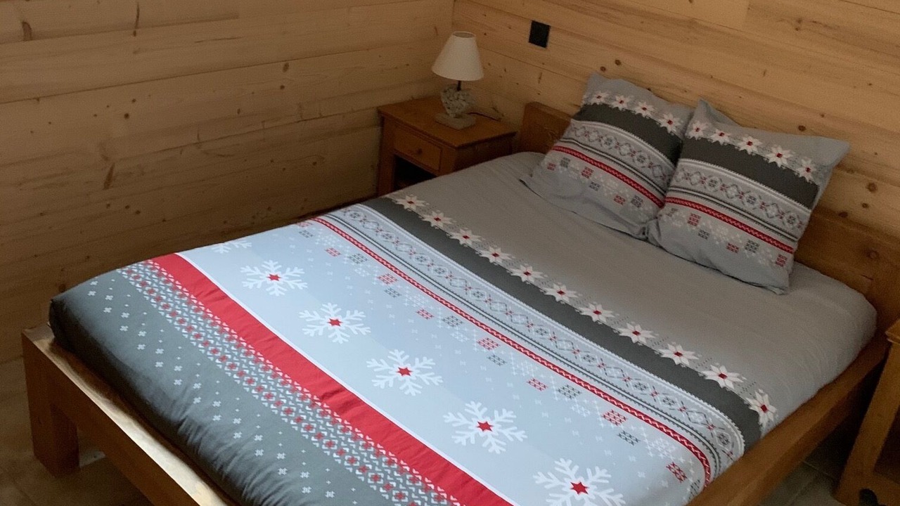 Photo of Bedroom in Saint-Julien-en-Vercors
