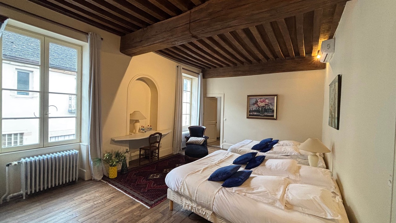 Photo of Others in Beaune