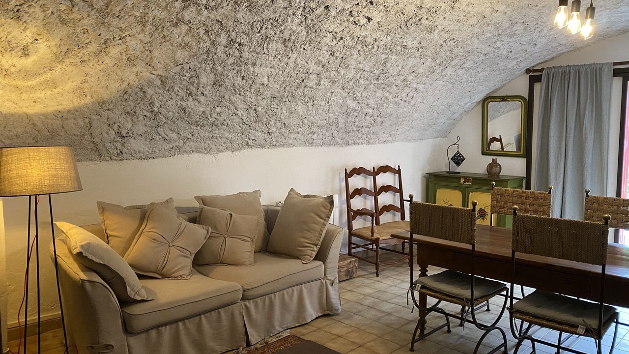 Photo of Livingroom in Saint-Julien-de-la-Nef