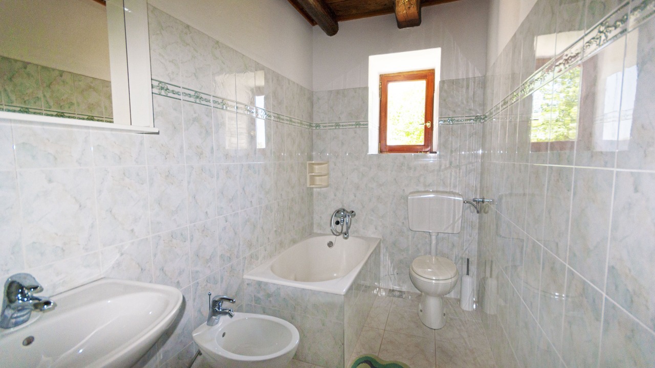 Photo of Bathroom in Foli