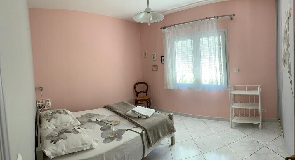 Photo of Bedroom in Boisseron