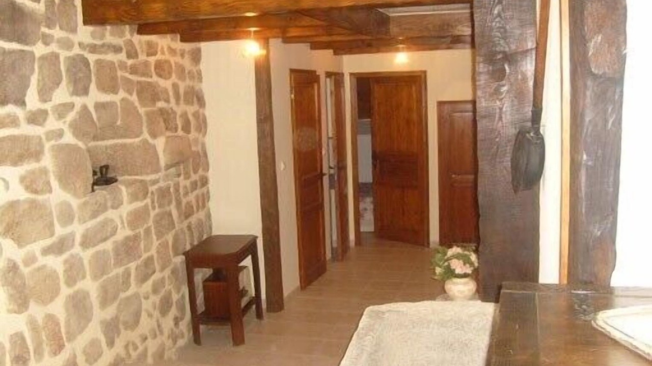 Photo of Others in Chirols