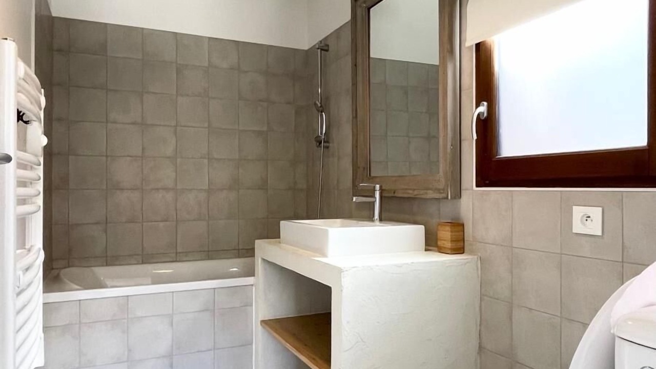 Photo of Bathroom in Poubeau