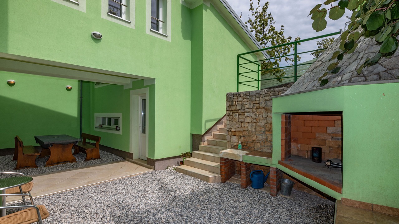 Photo of Outdoor in Kapelica