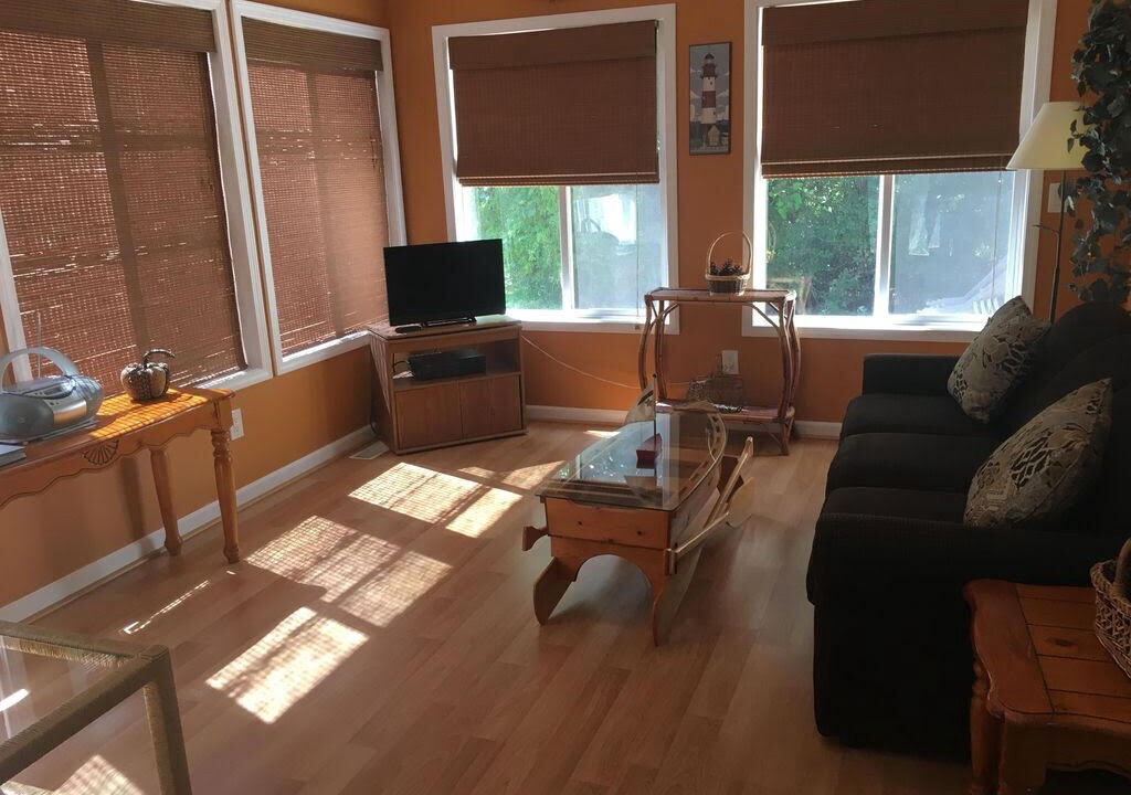 Photo of Livingroom in Silver Lake