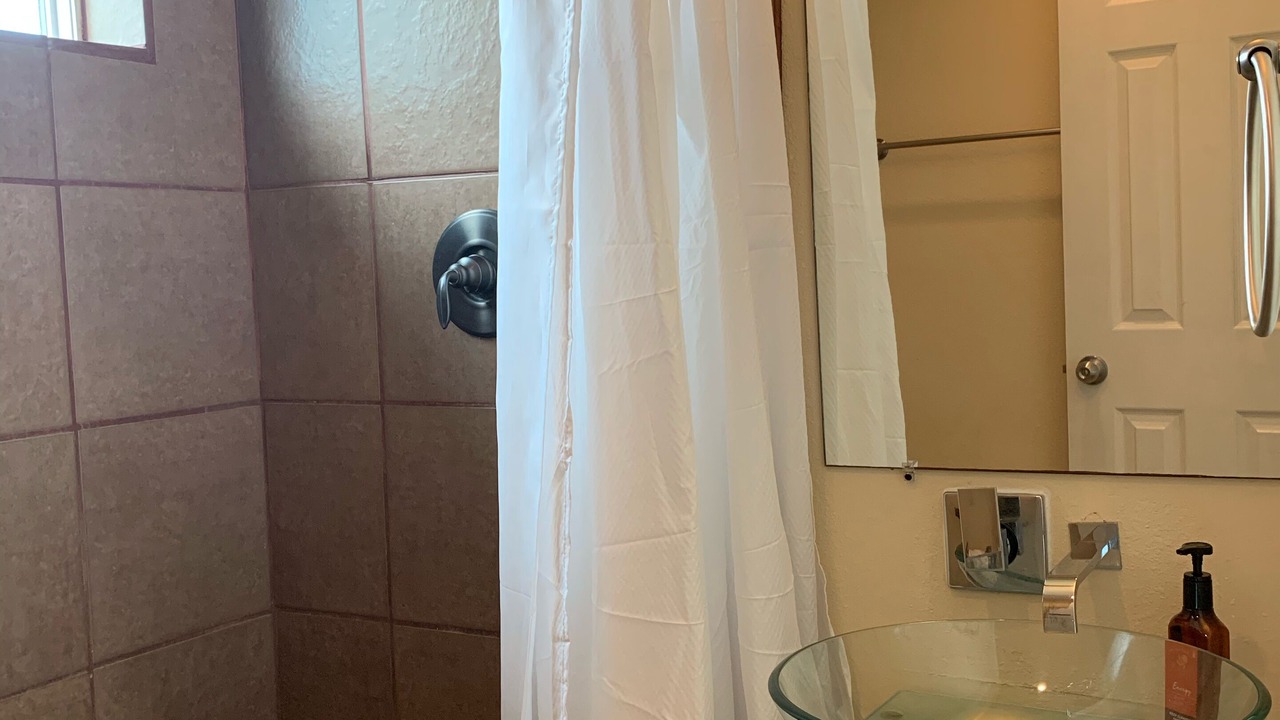 Photo of Bathroom in Pirates Beach West