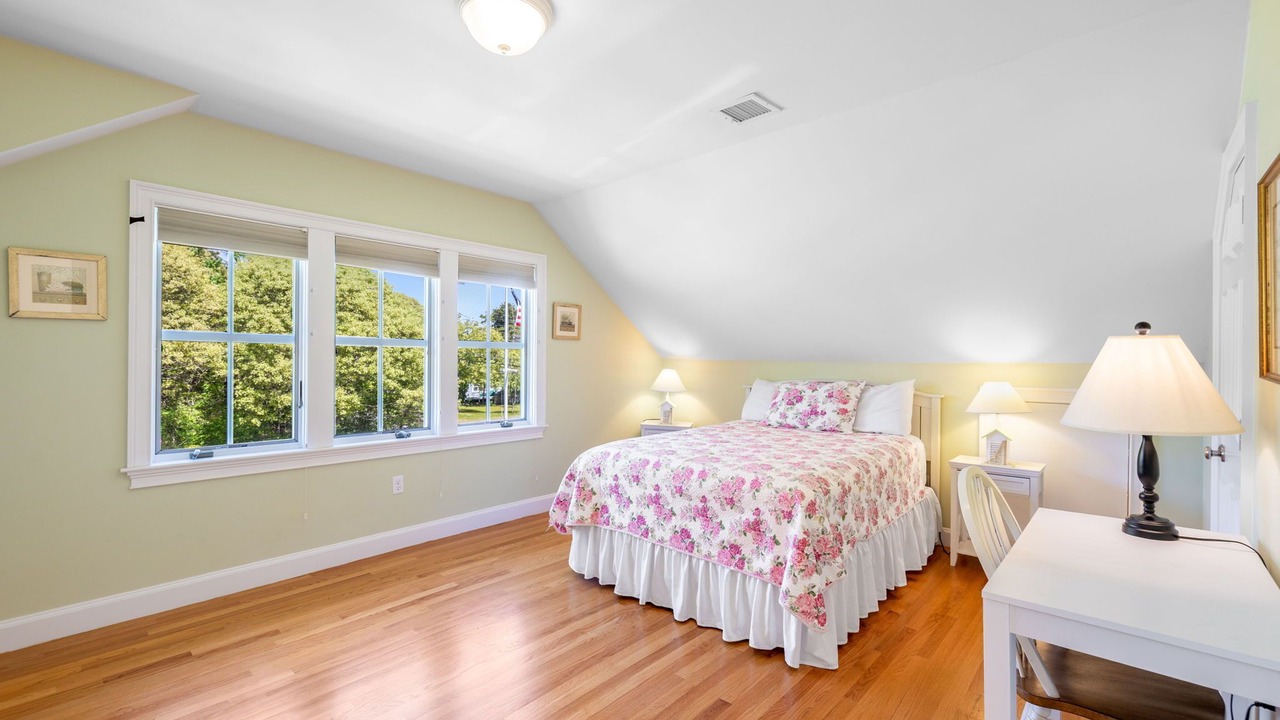 Photo of Bedroom in Dennis Port