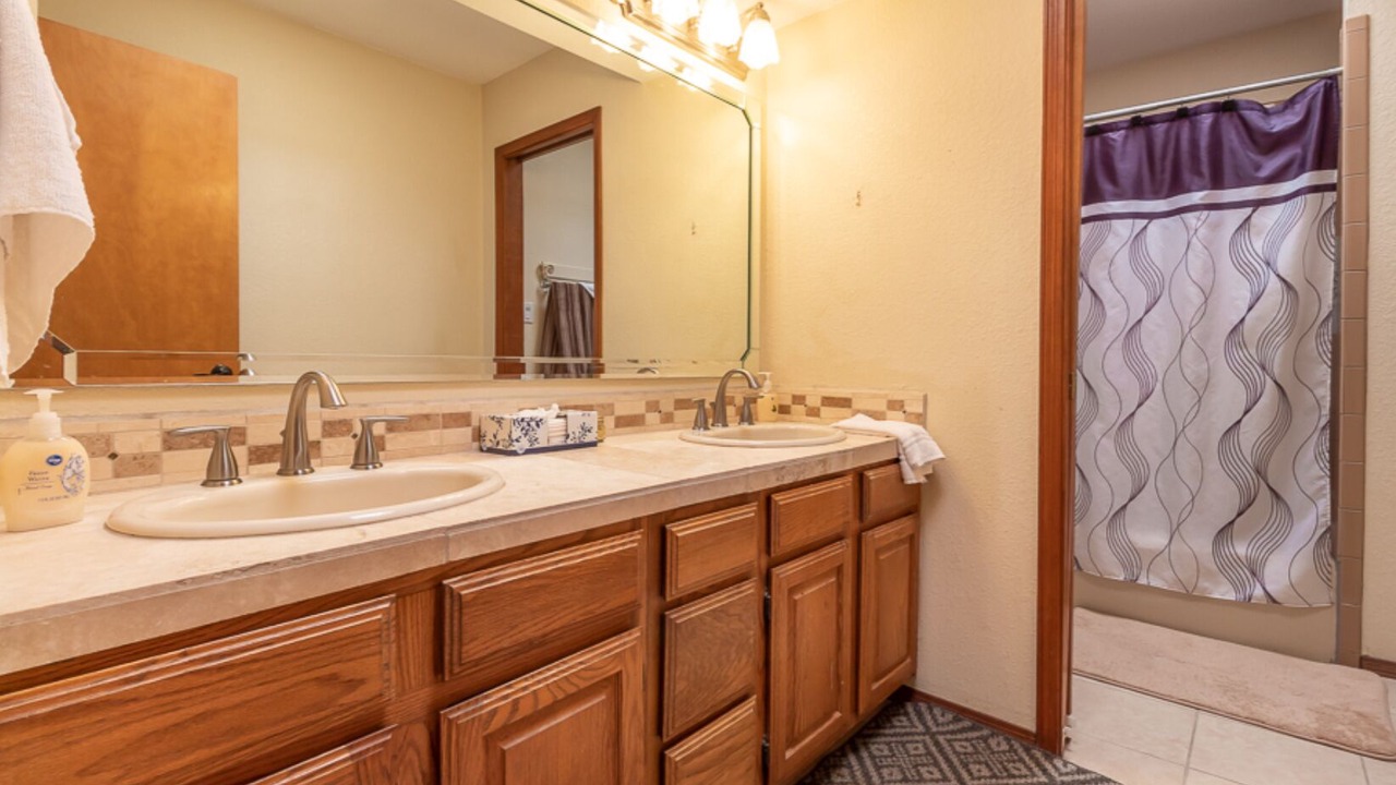 Photo of Bathroom in Albuquerque