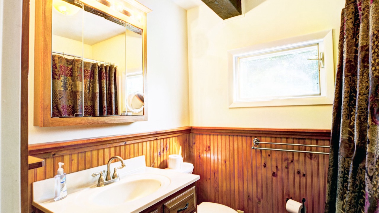 Photo of Bathroom in Hamilton