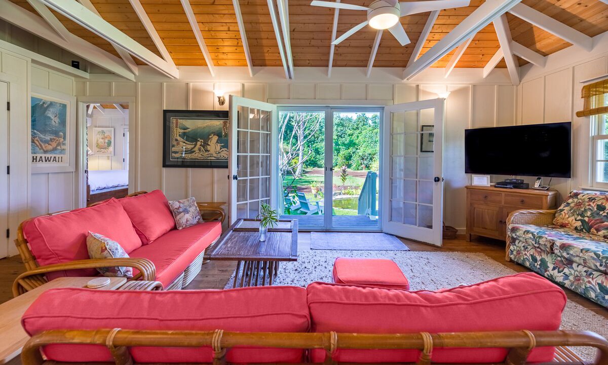 Photo of Livingroom in Kilauea