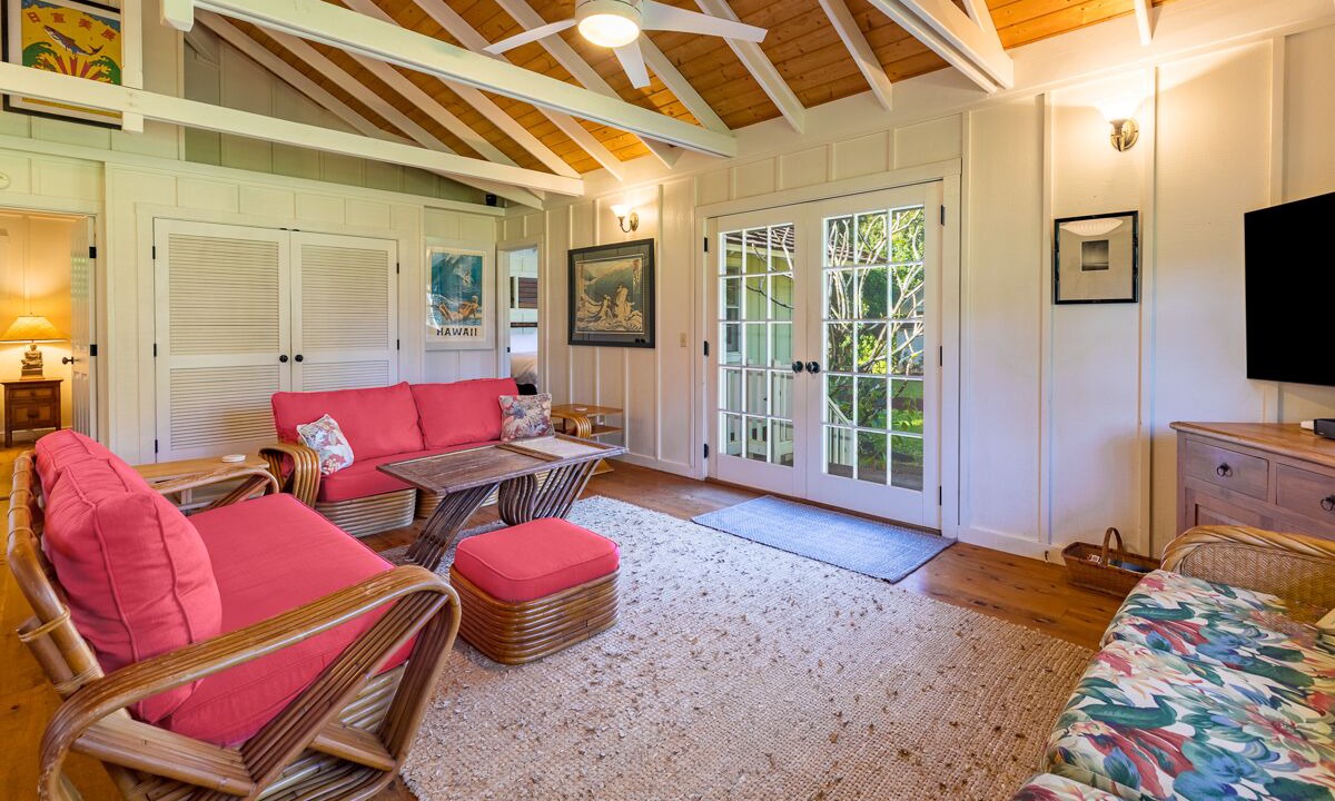 Photo of Livingroom in Kilauea