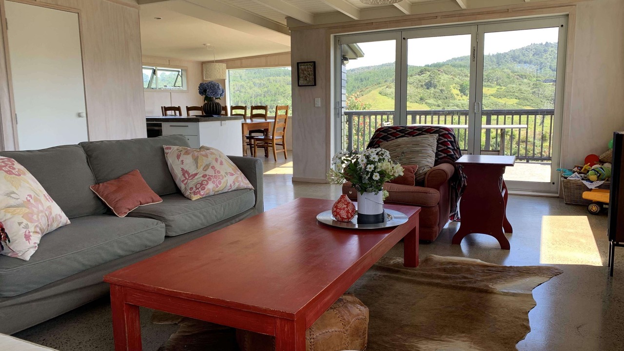 Photo of Livingroom in Whangapoua