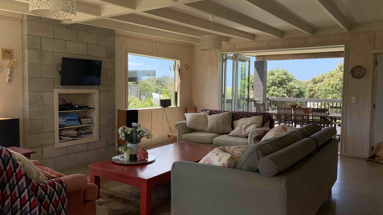 Photo of Livingroom in Whangapoua