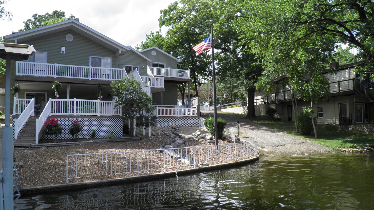 Photo of Bedroom in Osage Beach